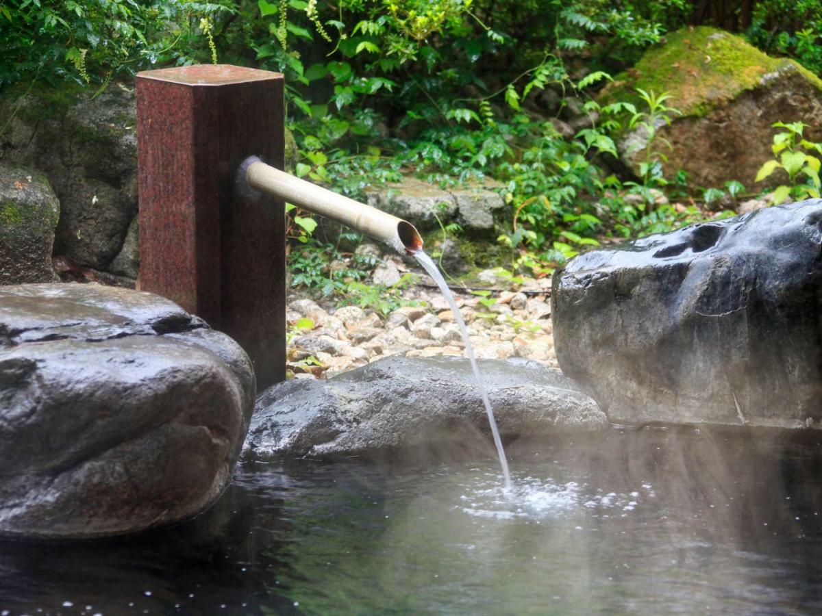 Yamashiro Onsen Miyabi No Yado Kaga Hyakumangoku Hotel Exterior photo