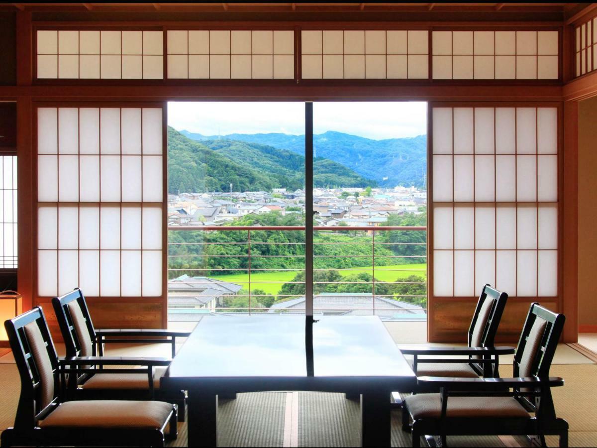 Yamashiro Onsen Miyabi No Yado Kaga Hyakumangoku Hotel Exterior photo