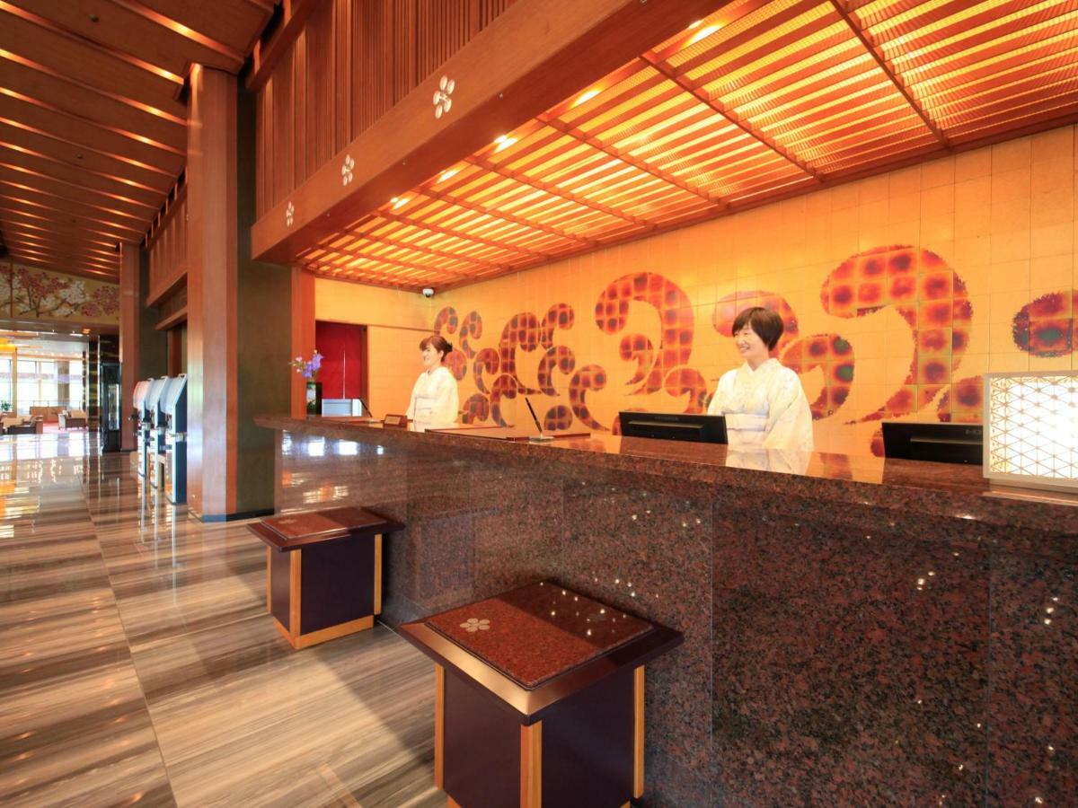 Yamashiro Onsen Miyabi No Yado Kaga Hyakumangoku Hotel Exterior photo