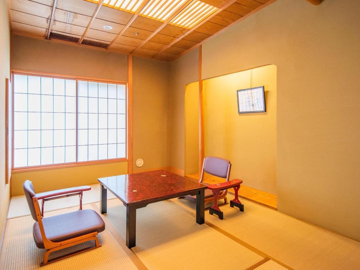 Yamashiro Onsen Miyabi No Yado Kaga Hyakumangoku Hotel Exterior photo